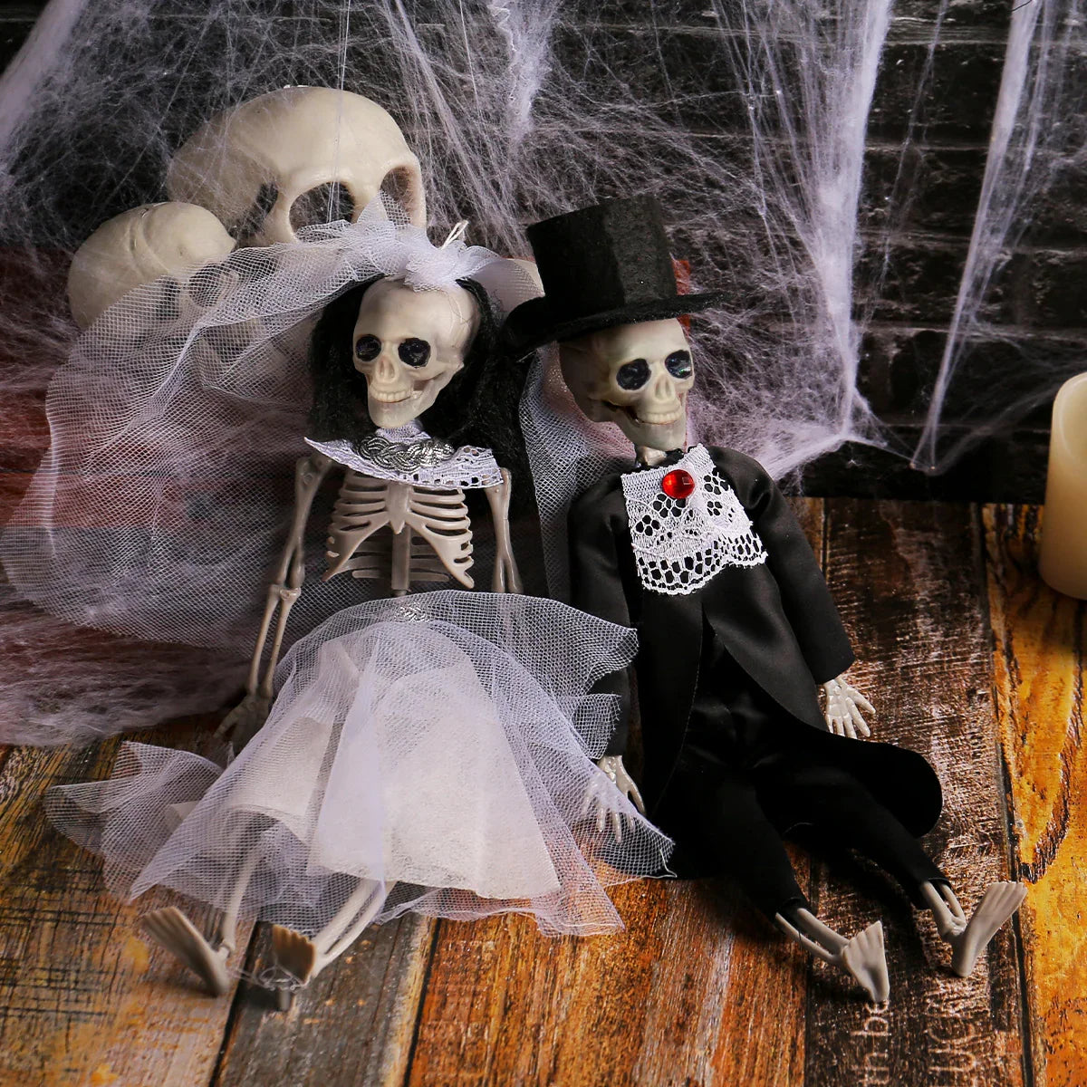 Halloween Skeleton Bride and Groom Ornaments for Party Decorations